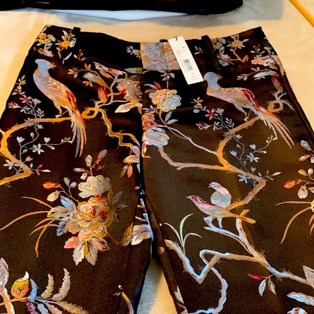 NWT Alice and Olivia cropped slacks